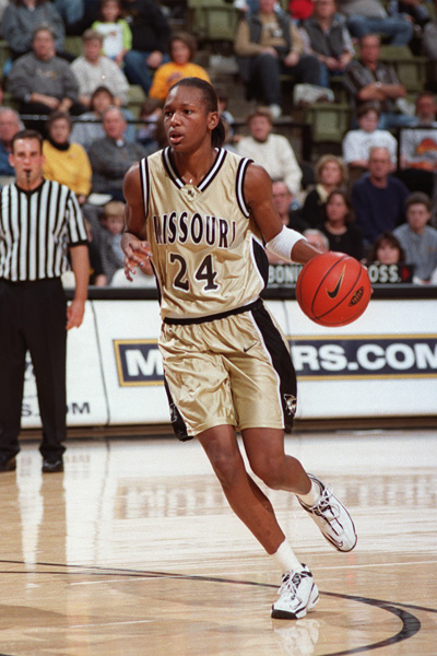 lassiter.jpg (120603 bytes)